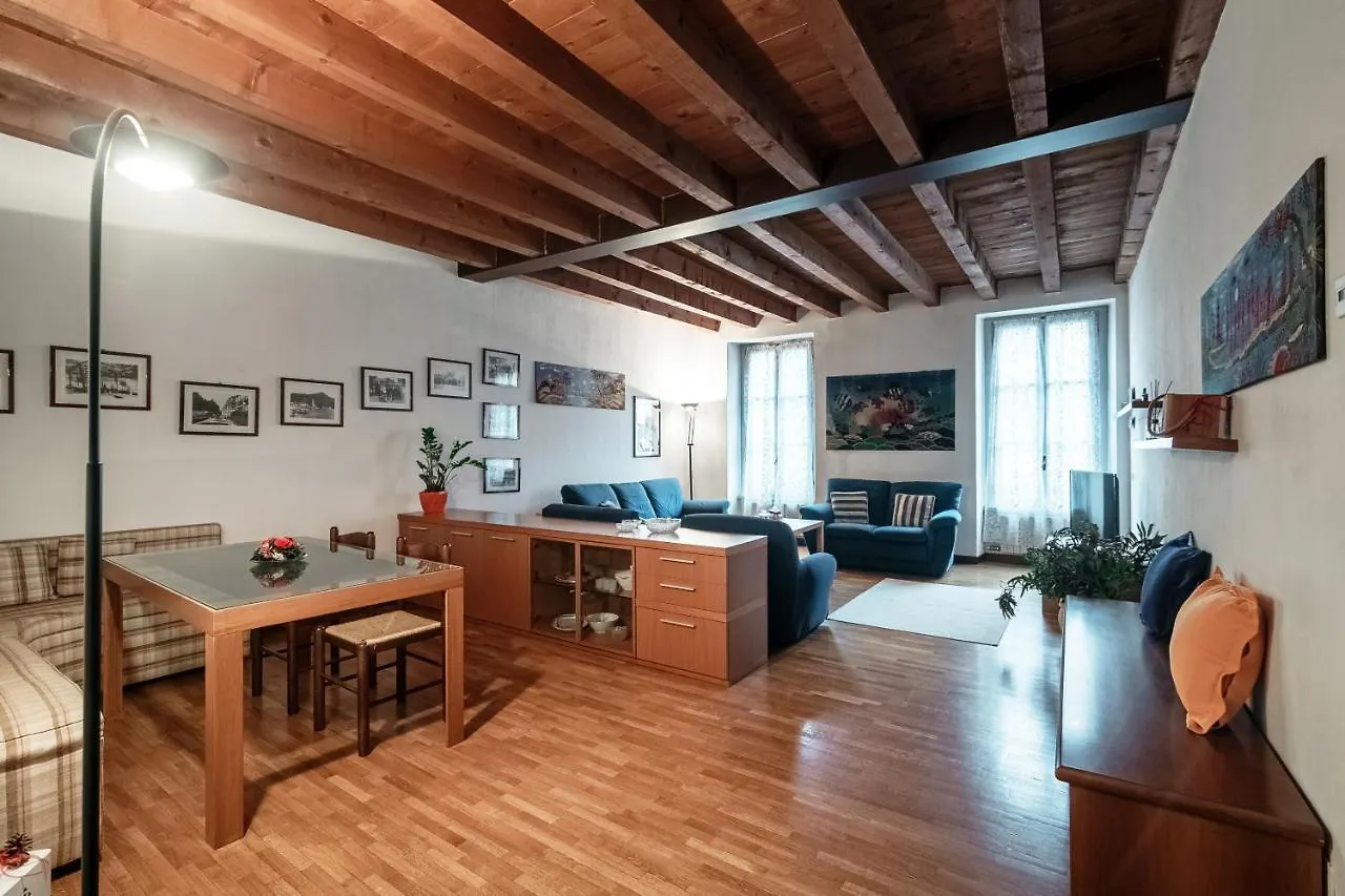 Il Balcone Della Corte - Downtown Como Apartment