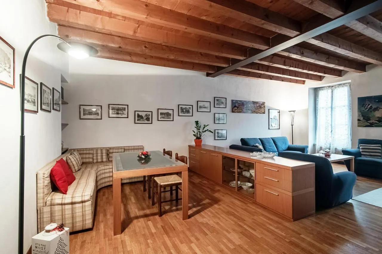 Il Balcone Della Corte - Downtown Como Apartment
